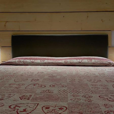 Hotel Nes Crepes Pozza di Fassa Exteriér fotografie