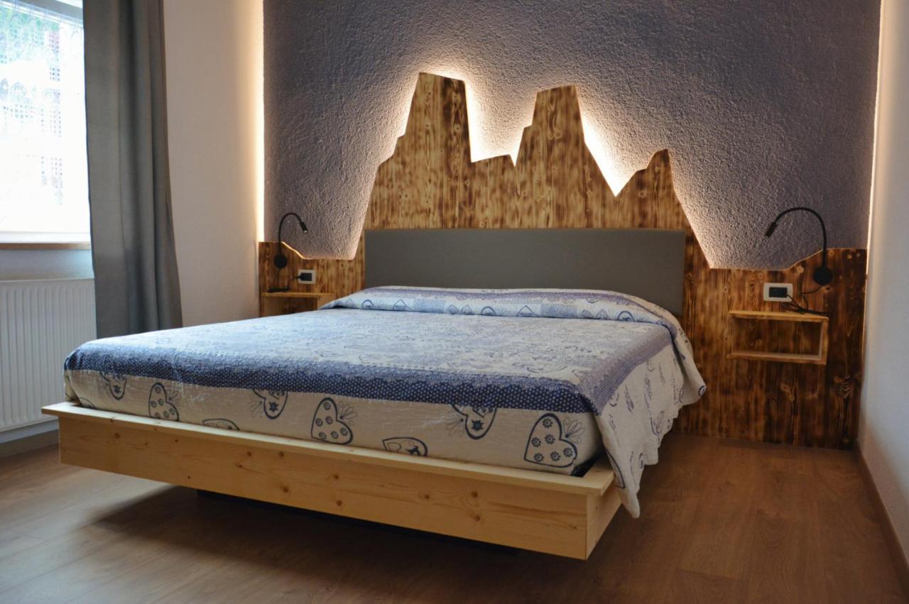 Hotel Nes Crepes Pozza di Fassa Exteriér fotografie