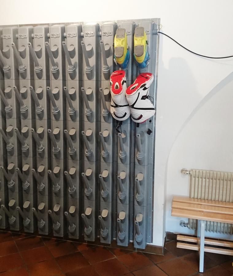 Hotel Nes Crepes Pozza di Fassa Exteriér fotografie